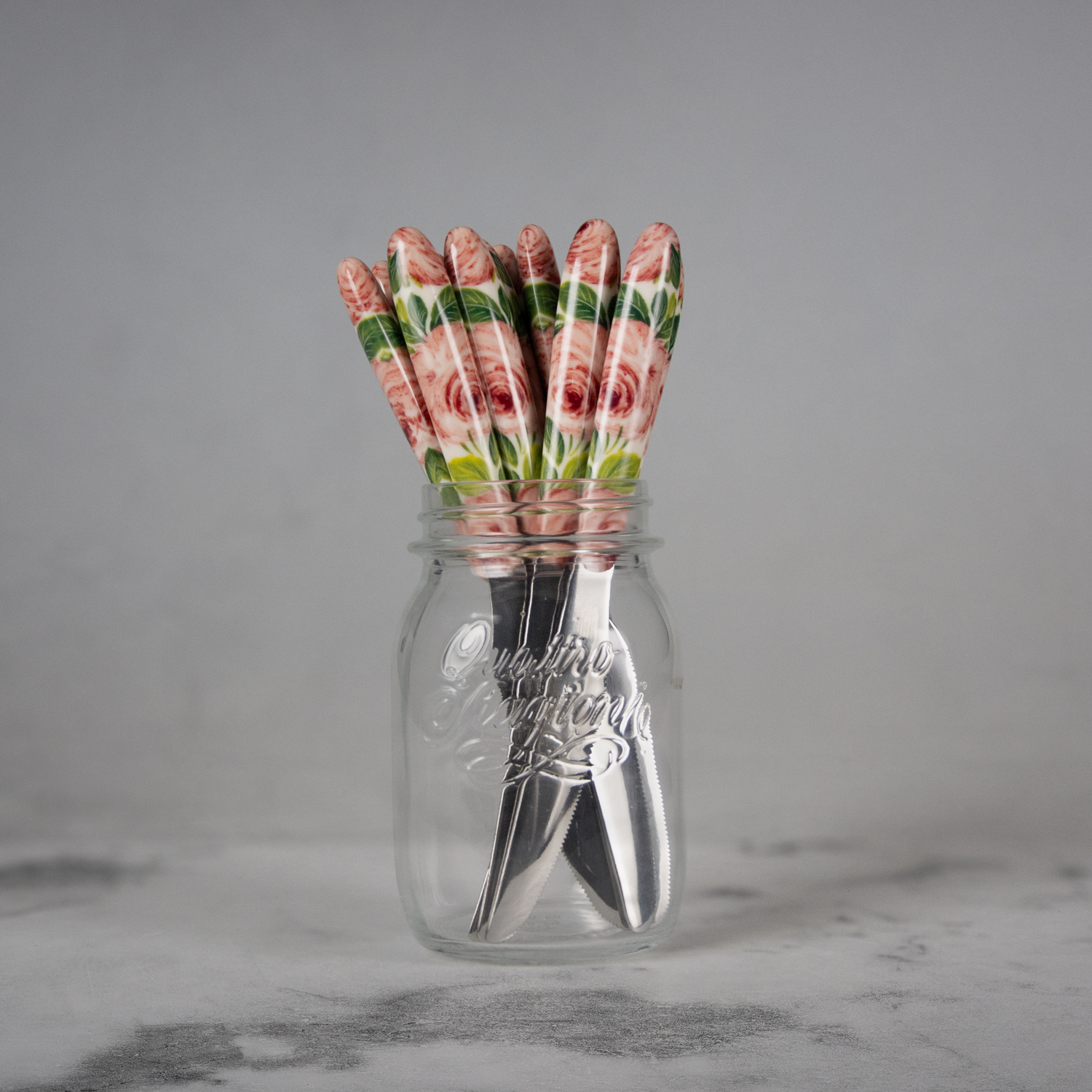 Coltello da tavola con manico decorato rose