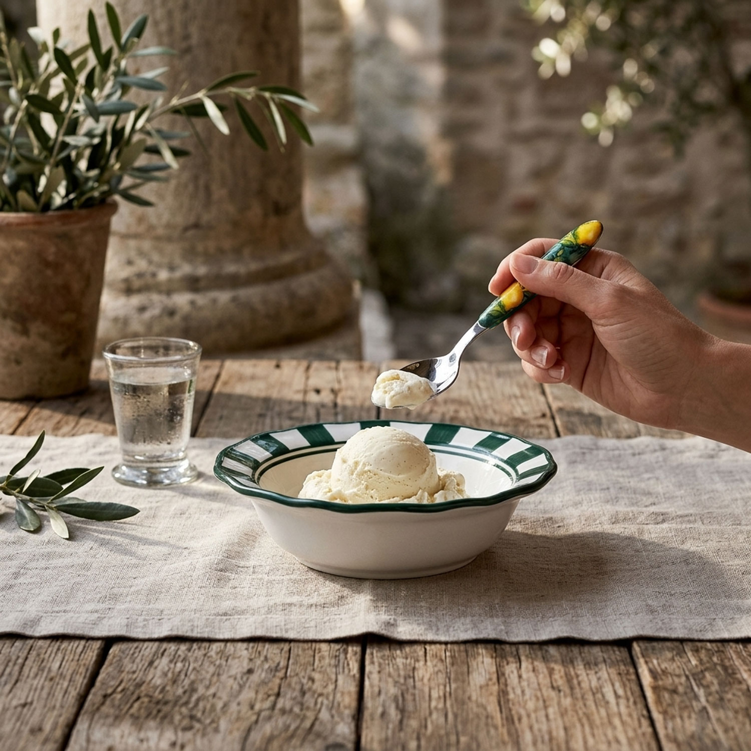 Cucchiaino con manico decorato limoni