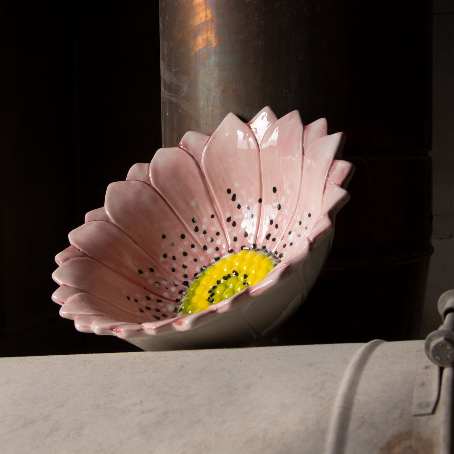 Ciotola in ceramica decorata margherita rosa da 28