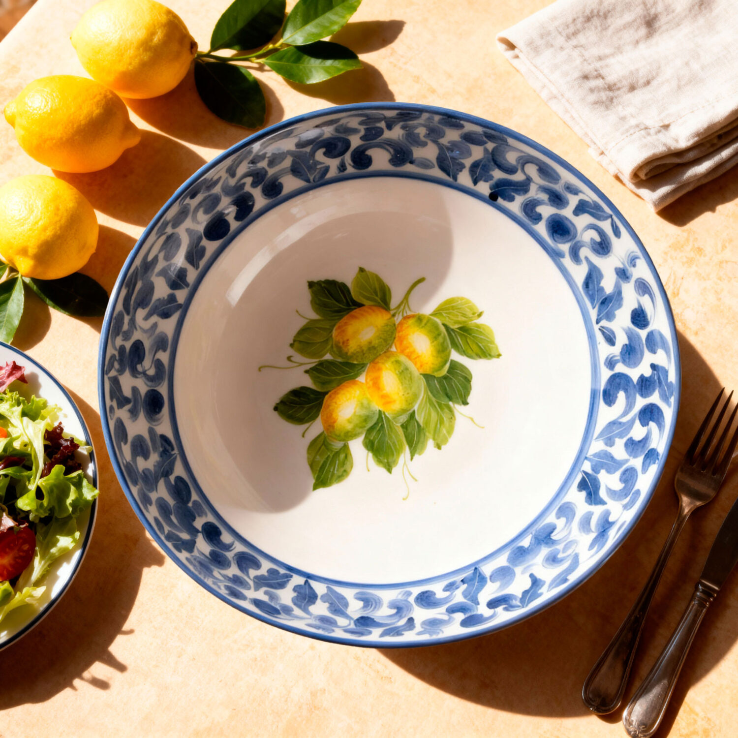 Ciotola in ceramica decorata limoni damascato blu da 34