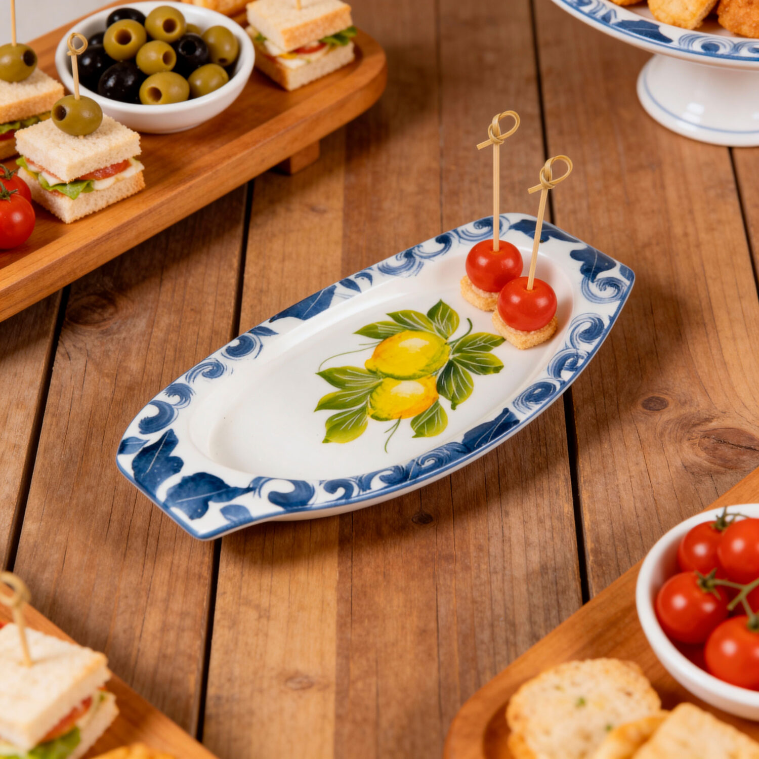 Vassoio da aperitivo in ceramica decorata limoni damascato blu